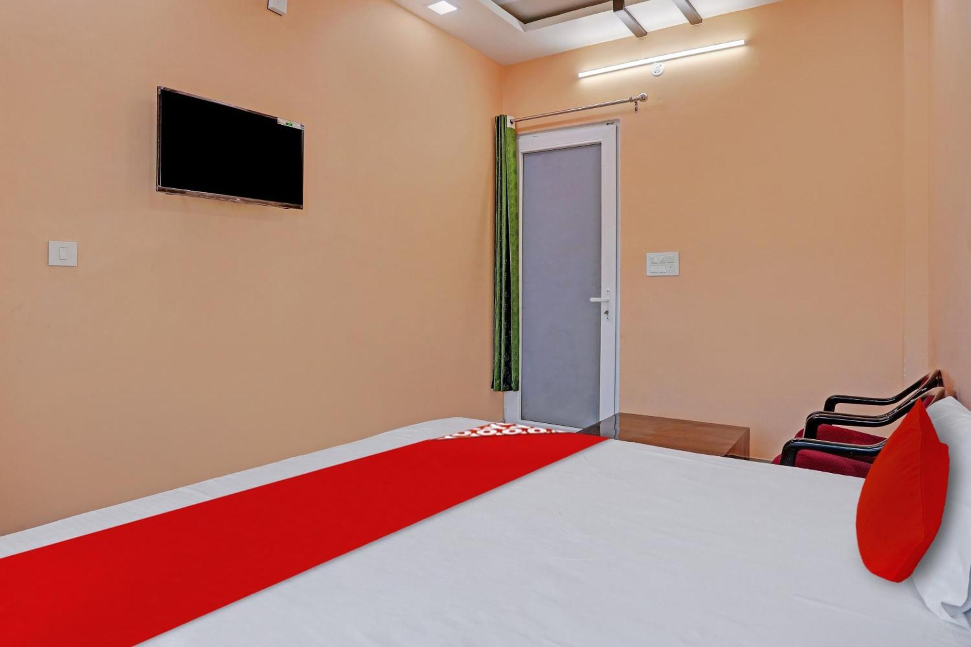 Hotel O Mb Garden & Resorts Lucknow Esterno foto